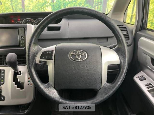 Toyota VOXY 2012-01 321352-12