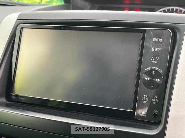 Toyota VOXY 2012-01 321352-2