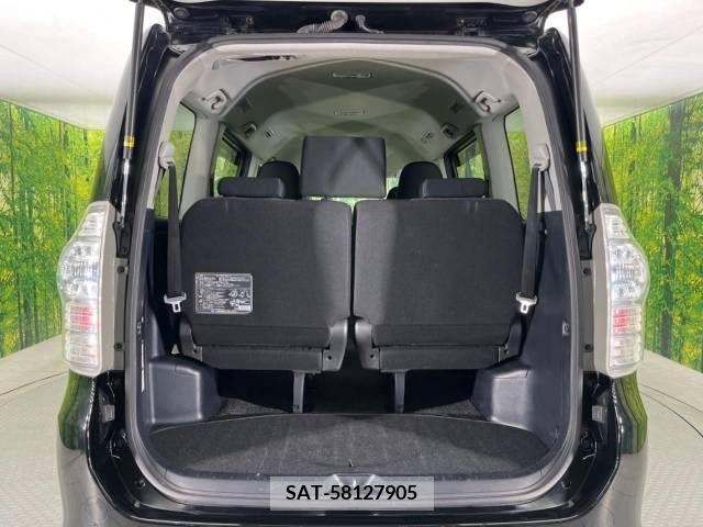 Toyota VOXY 2012-01 321352-11