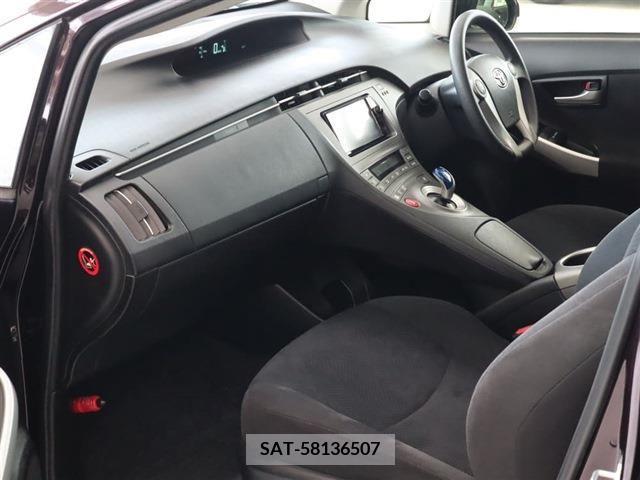 Toyota PRIUS 2014-10 322144-13