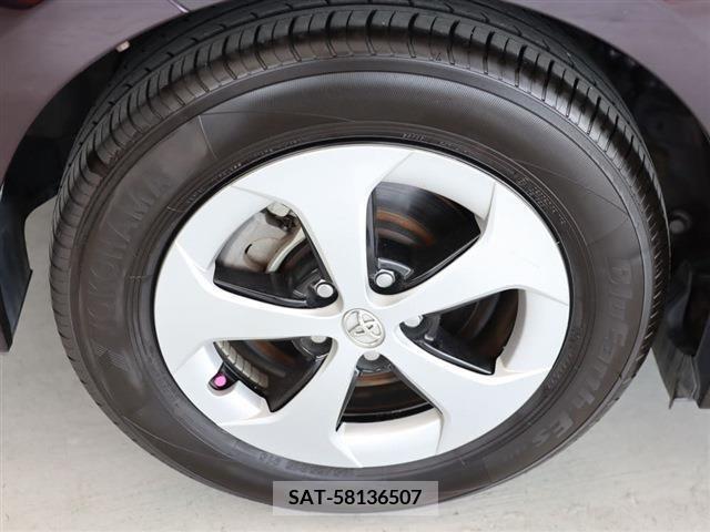 Toyota PRIUS 2014-10 322144-7