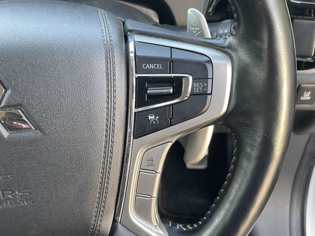 Mitsubishi OUTLANDER PHEV 2019-02 17405-16