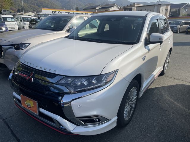 Mitsubishi OUTLANDER PHEV 2019-02 17405-0