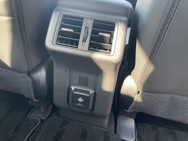 Mitsubishi OUTLANDER PHEV 2019-02 17405-4
