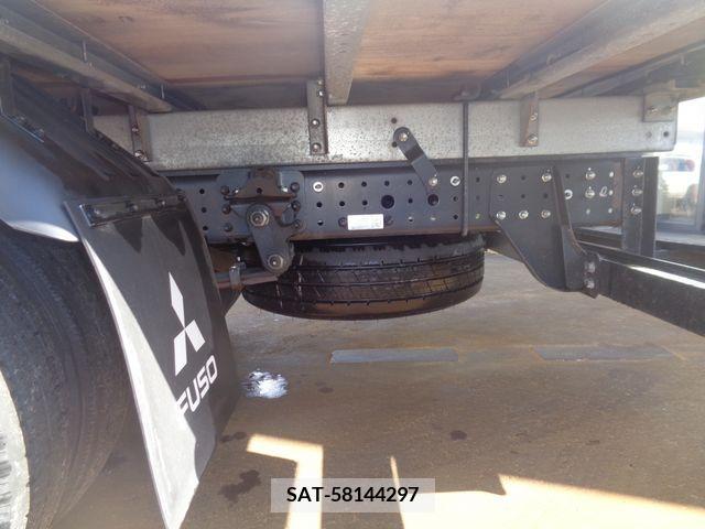 Mitsubishi CANTER 2019-07 242856-16