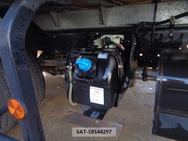 Mitsubishi CANTER 2019-07 242856-8
