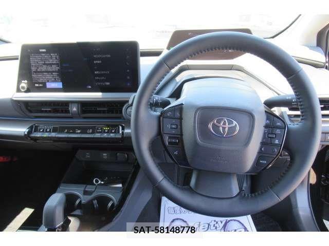 Toyota PRIUS 2023-11 393359-8