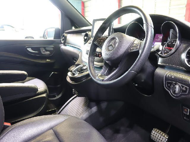 Mercedes Benz V-CLASS 2020-02 13480-6