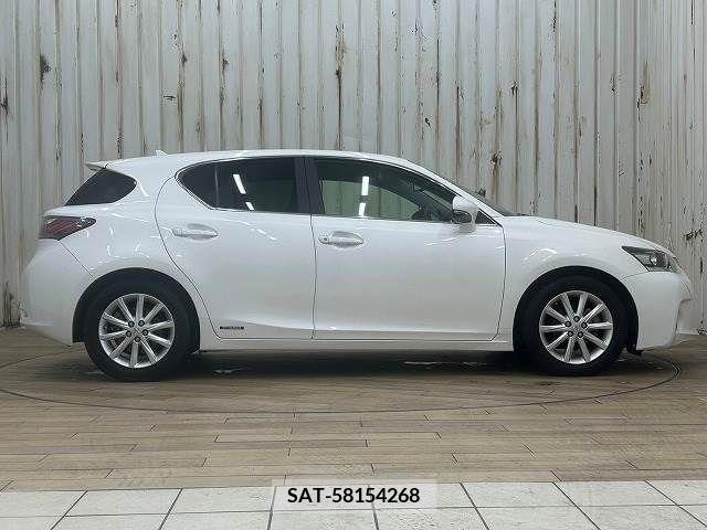 Lexus CT 2012-02 322682-13