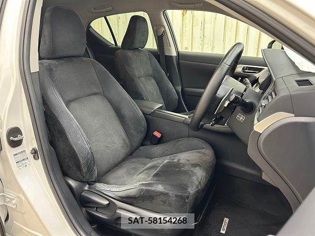 Lexus CT 2012-02 322682-8