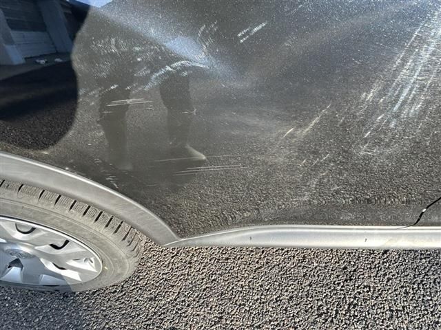 Nissan JUKE 2011-10 27682-27