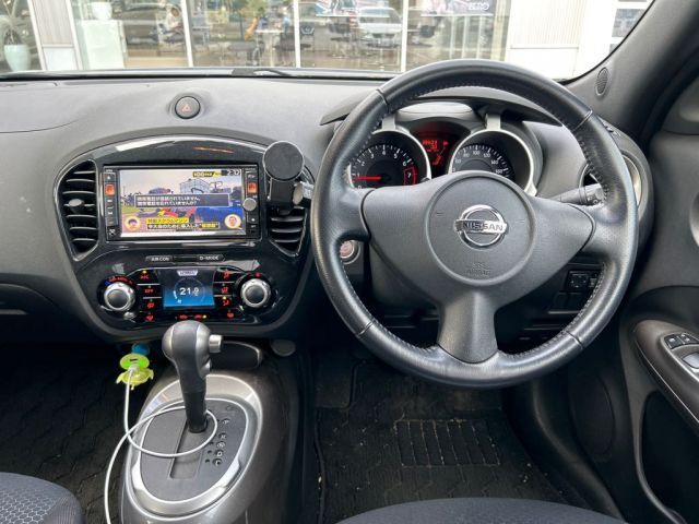 Nissan JUKE 2011-10 27682-7