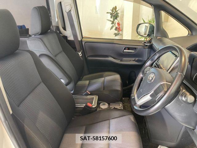 Toyota VOXY 2014-02 352910-12