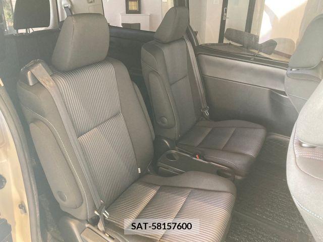 Toyota VOXY 2014-02 352910-10