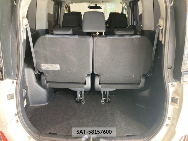 Toyota VOXY 2014-02 352910-8