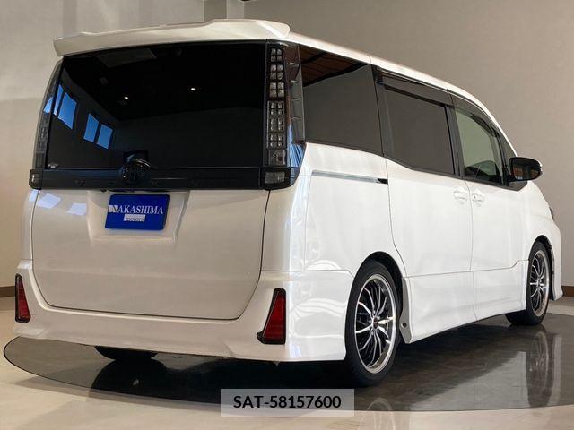 Toyota VOXY 2014-02 352910-4