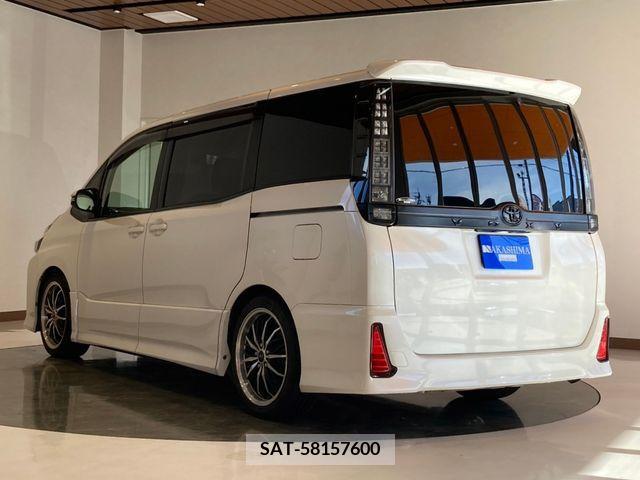 Toyota VOXY 2014-02 352910-2