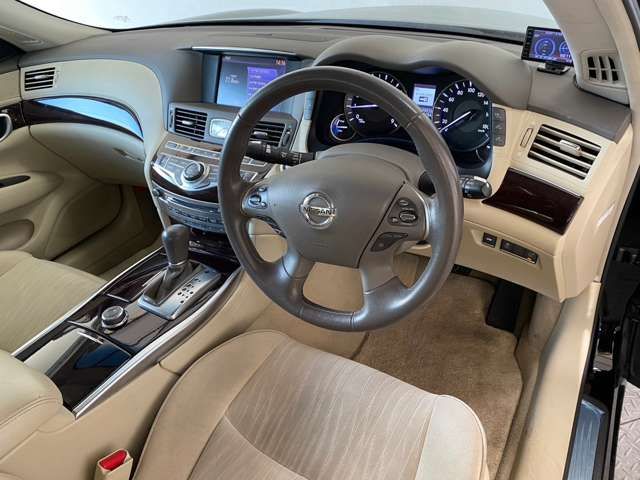 Nissan CIMA HYBRID 2012-06 184499-18