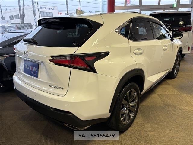 Lexus NX 2016-12 275556-7
