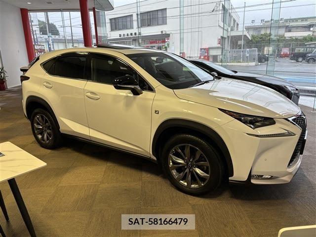 Lexus NX 2016-12 275556-6