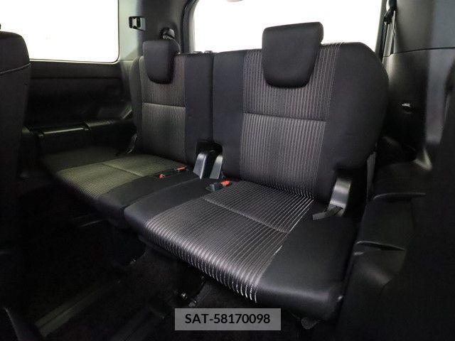 Toyota VOXY 2018-10 370382-7