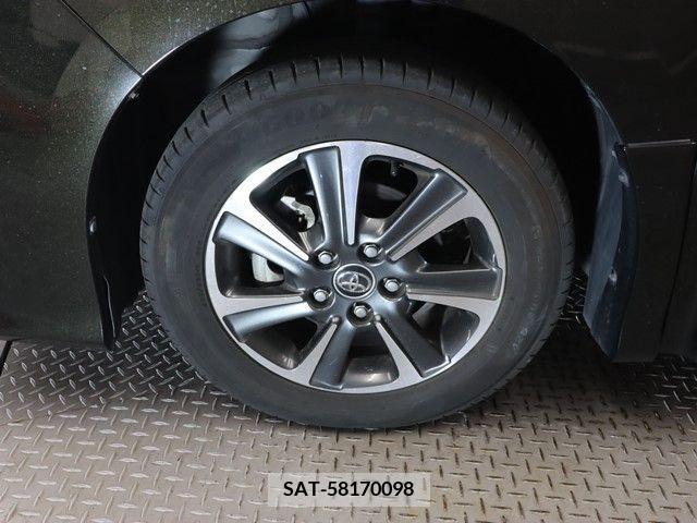 Toyota VOXY 2018-10 370382-27