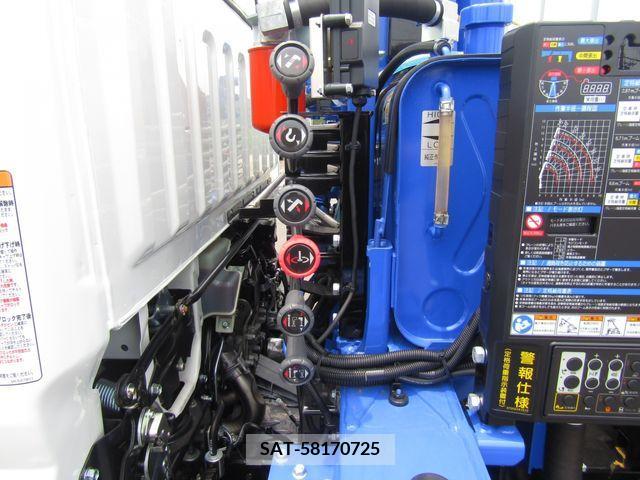Mitsubishi CANTER 2023-11 294412-7