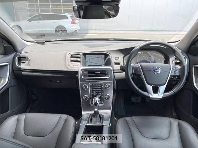 Volvo V60 2015-06 381009-1