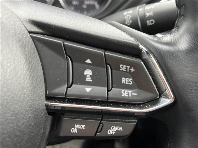 Mazda CX-8 2017-12 24037-12