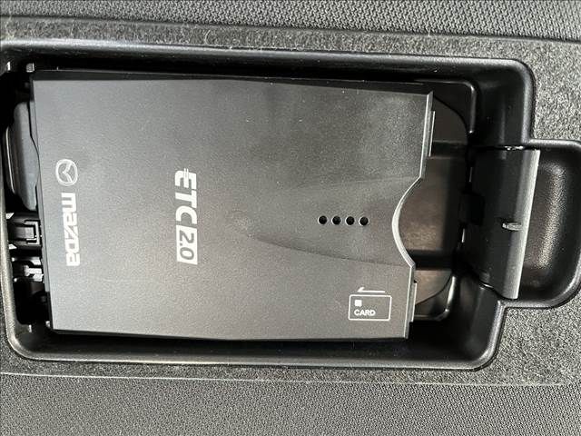 Mazda CX-8 2017-12 24037-4