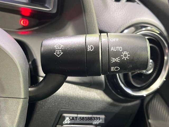 Mazda DEMIO 2015-01 267610-7