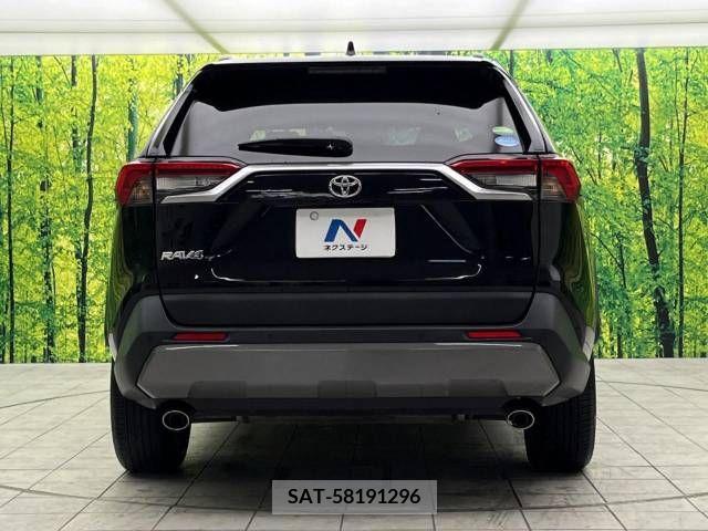 Toyota RAV4 2019-07 215262-15