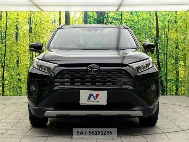 Toyota RAV4 2019-07 215262-14