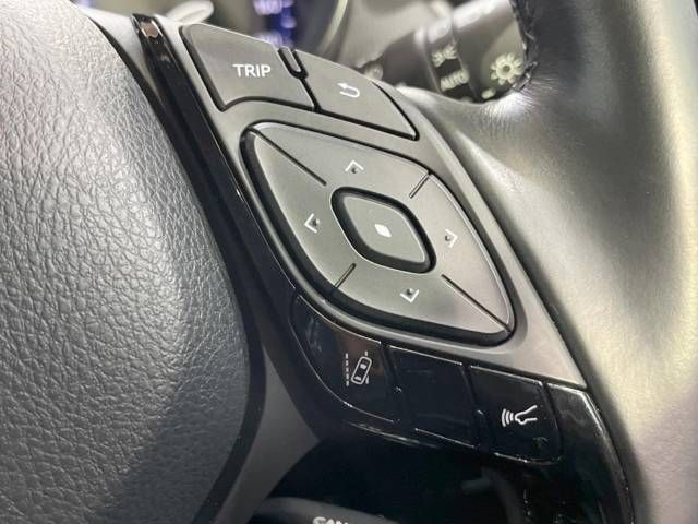 Toyota C-HR 2019-03 14379-4