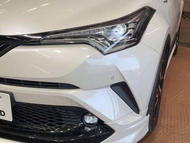 Toyota C-HR 2019-03 14379-13
