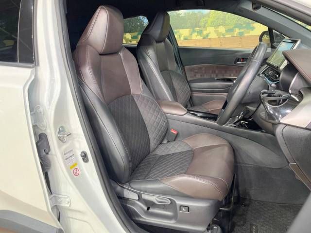 Toyota C-HR 2019-03 14379-8