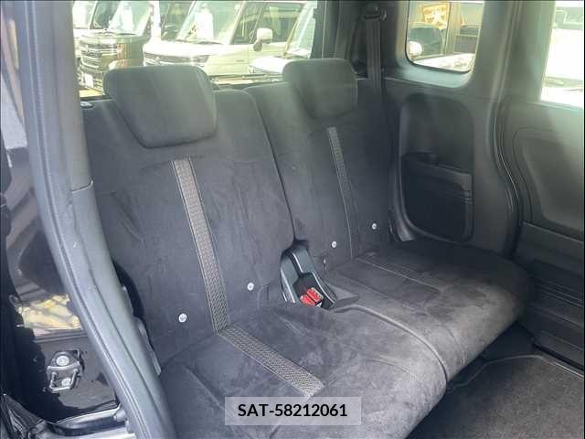 Honda N BOX CUSTOM 2018-11 280198-11
