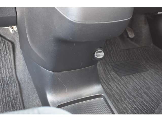 Toyota RACTIS 2012-03 2887-6