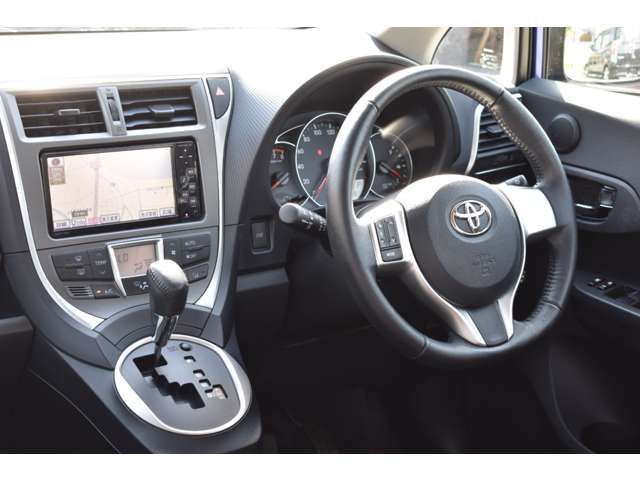 Toyota RACTIS 2012-03 2887-2