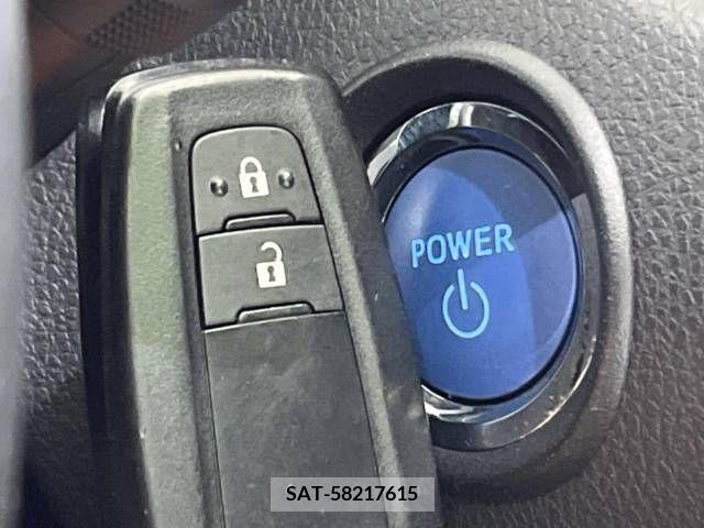 Toyota C-HR 2017-05 379433-7