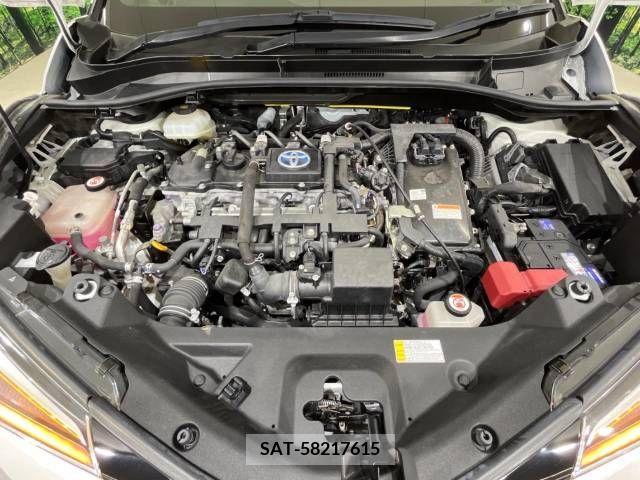 Toyota C-HR 2017-05 379433-18