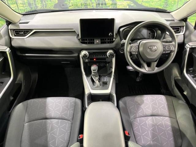 Toyota RAV4 2023-06 183127-1