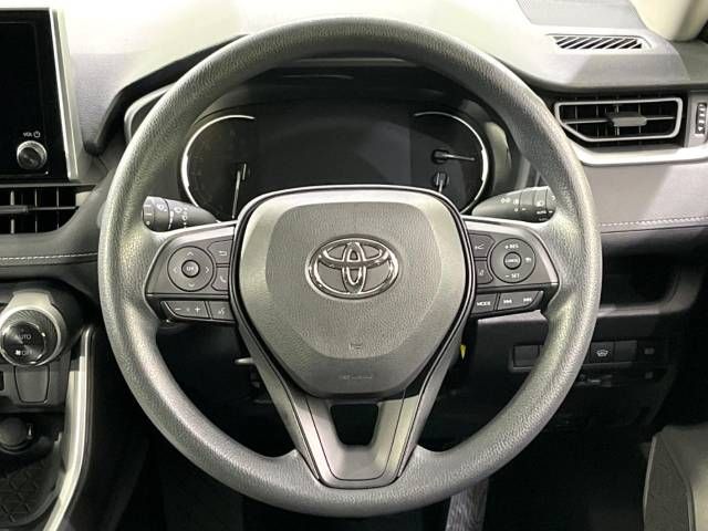 Toyota RAV4 2023-06 183127-11