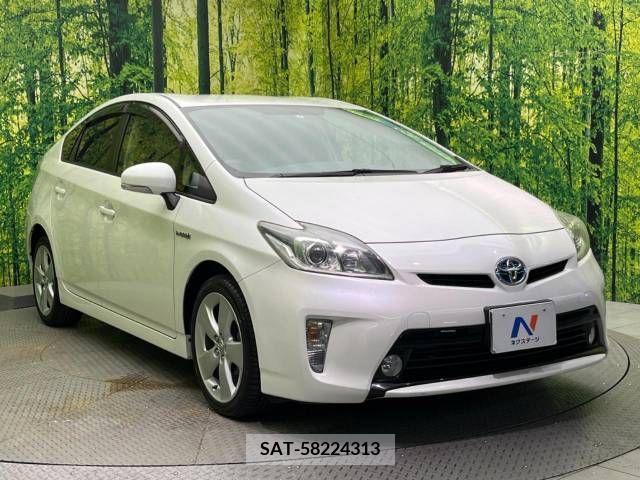 Toyota PRIUS 2013-07 343805-16