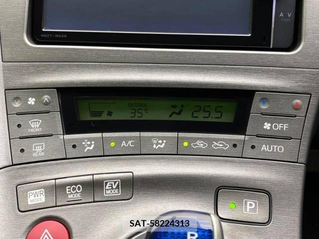 Toyota PRIUS 2013-07 343805-6