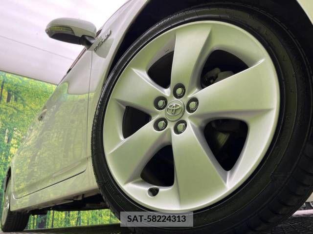 Toyota PRIUS 2013-07 343805-13
