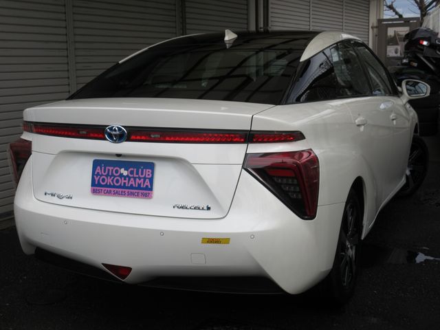 Toyota Mirai 2018-07 726-25