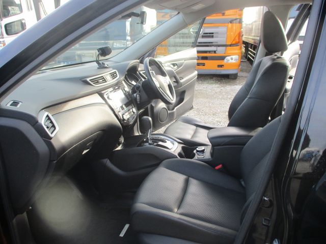 Nissan X-TRAIL 2017-02 195606-11