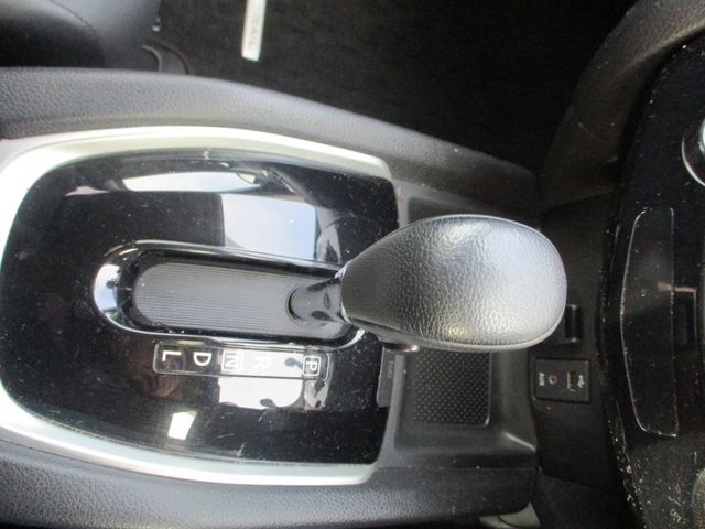 Nissan X-TRAIL 2017-02 195606-24