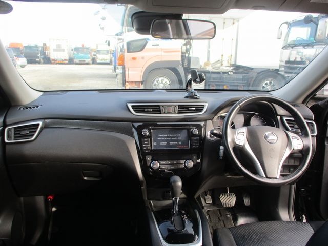 Nissan X-TRAIL 2017-02 195606-2